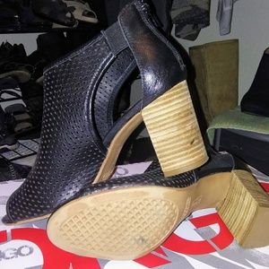 Black 3inch heel sandals.